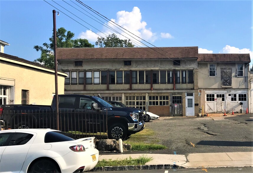 3 Community Pl, Madison, NJ for sale - Building Photo - Image 1 of 1