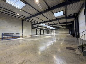 Flex in Tremblay-en-France for lease Interior Photo- Image 1 of 7