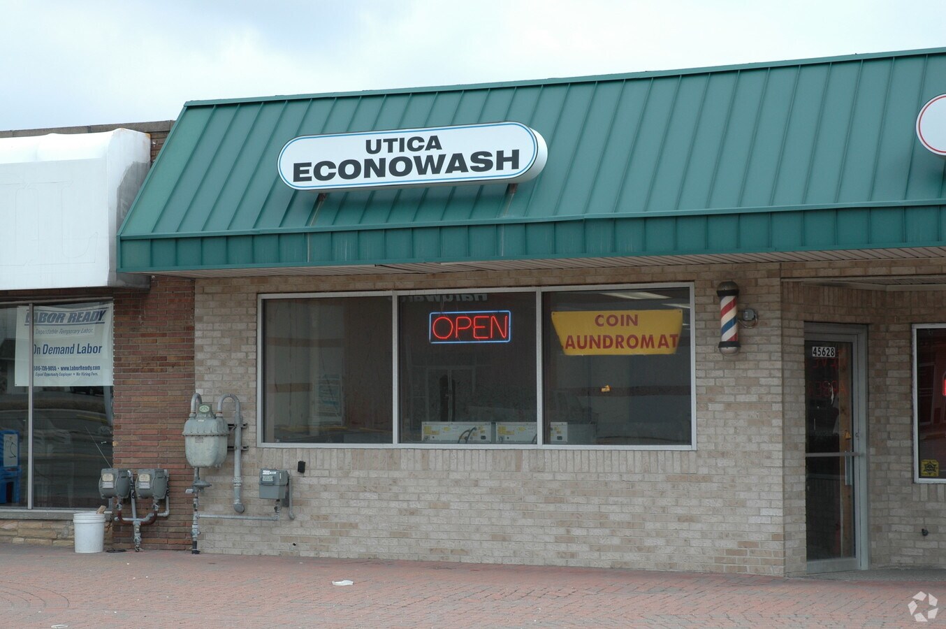 4562445628 Van Dyke Ave, Utica, MI 48317