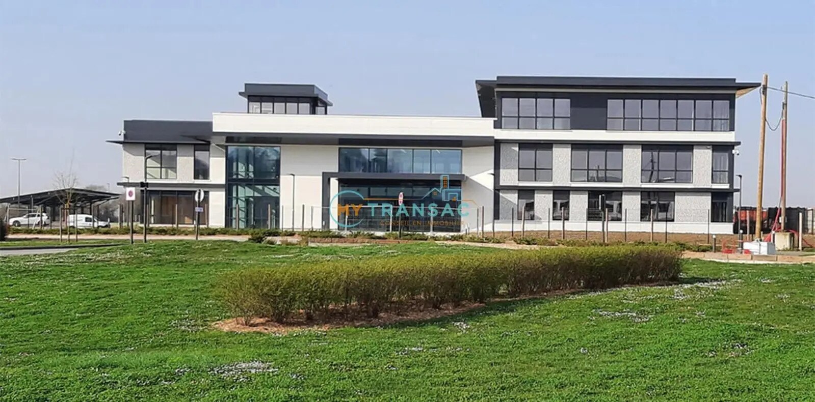 Flex in Varennes-Jarcy for sale Building Photo- Image 1 of 8