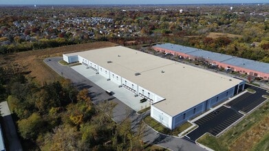 8110-8118 Lemont Rd, Woodridge, IL for lease Interior Photo- Image 2 of 7