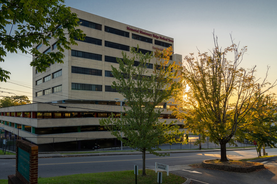 725 Glenwood Dr, Chattanooga, TN for lease - Building Photo - Image 1 of 7