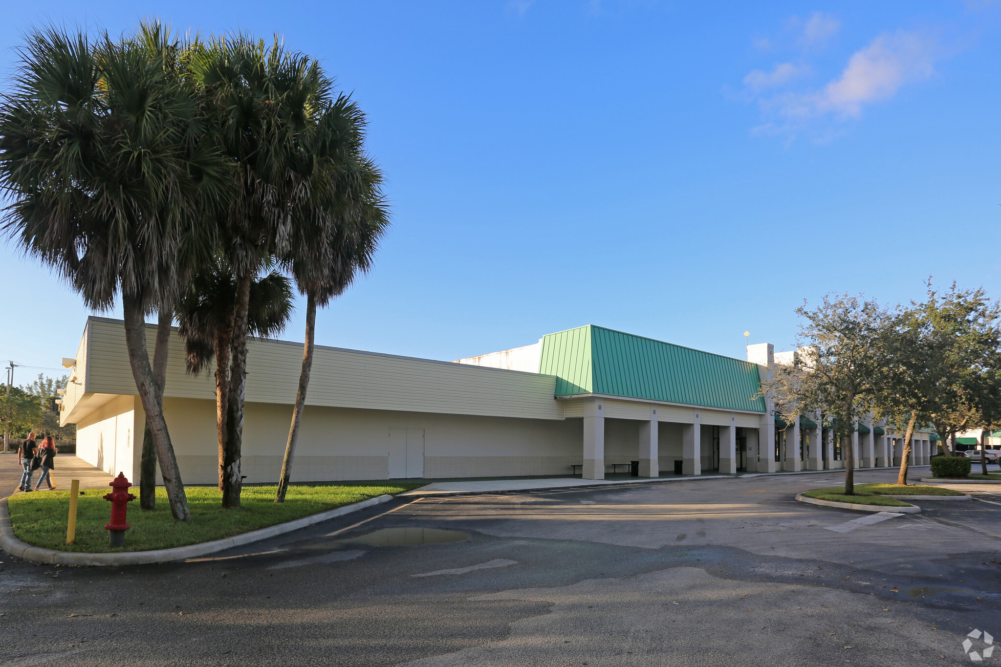 6046-6076 W Okeechobee Blvd, West Palm Beach, FL for lease Primary Photo- Image 1 of 17