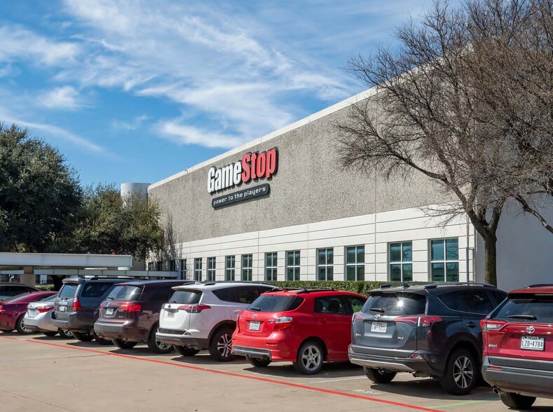 2200 William D Tate Ave, Grapevine, TX for lease - Building Photo - Image 3 of 5