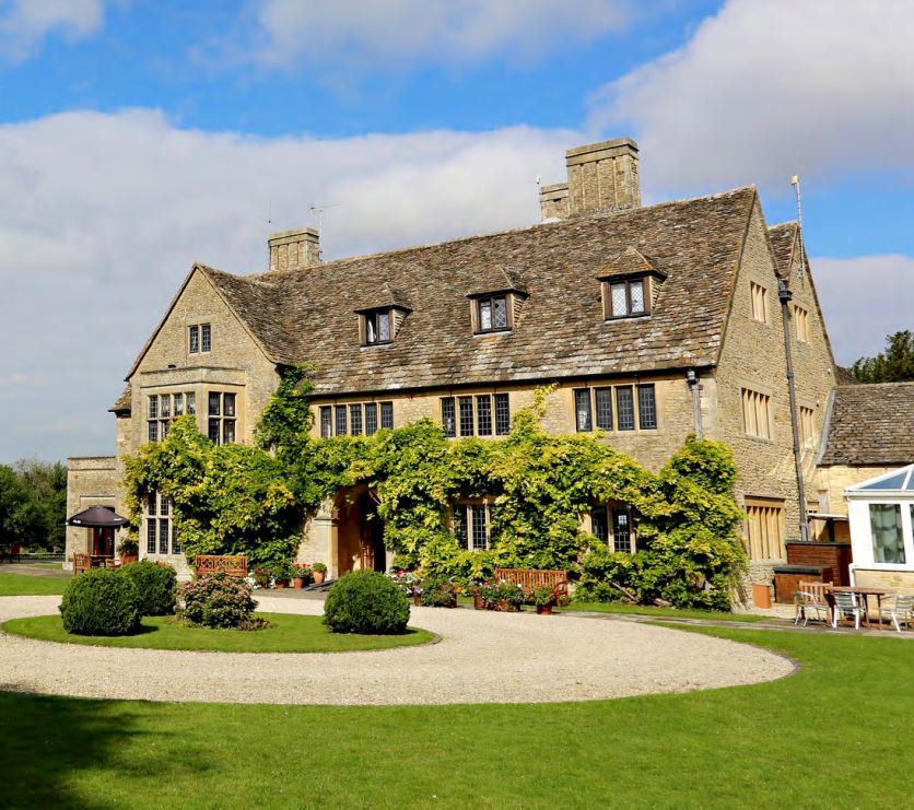 The Avenue, Stanton Fitzwarren for sale Primary Photo- Image 1 of 1