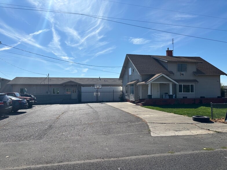 1106 Hathaway St, Yakima, WA for sale - Building Photo - Image 2 of 28