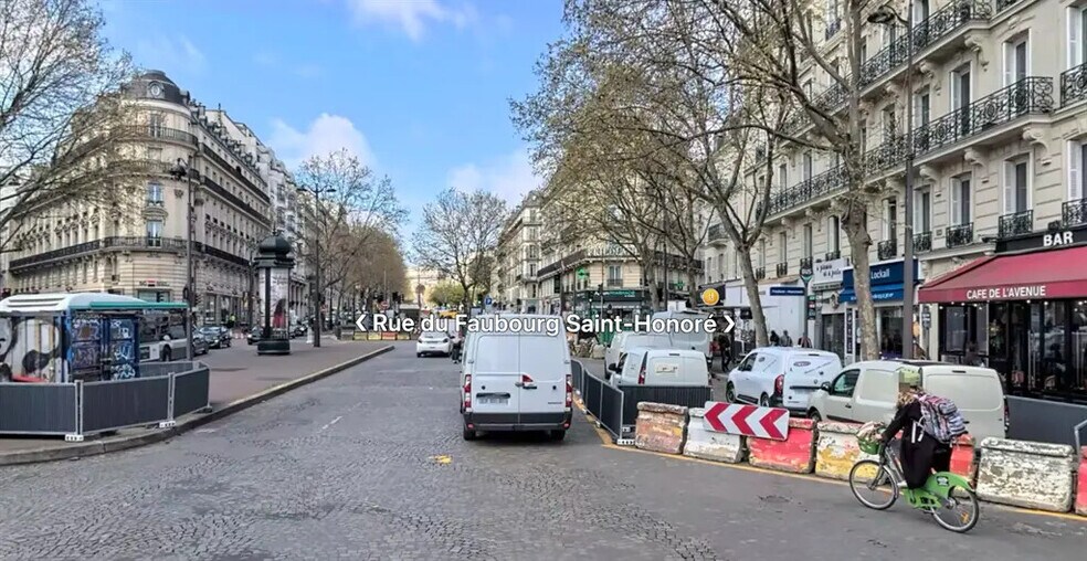 Retail in Paris for lease - Building Photo - Image 1 of 5