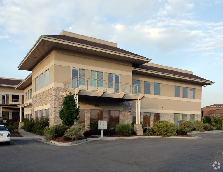 7611 S Jordan Landing Blvd, West Jordan, UT for lease - Primary Photo - Image 1 of 9