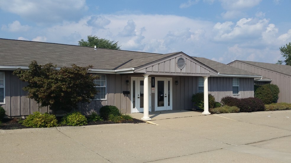 55565562 Cheviot Rd, Cincinnati, OH 45247