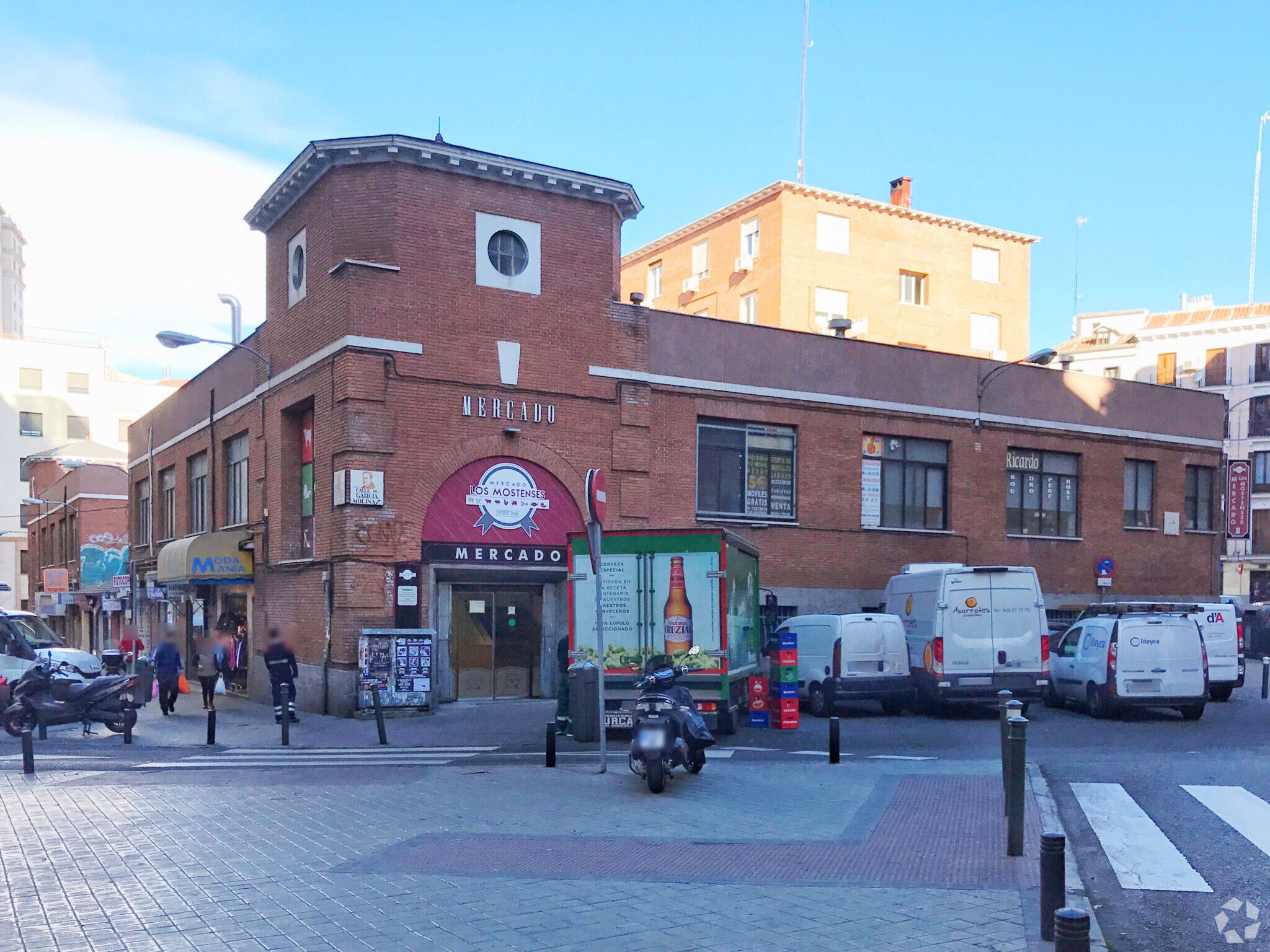 Plaza Mostenses, 1, Madrid, Madrid for sale Primary Photo- Image 1 of 3