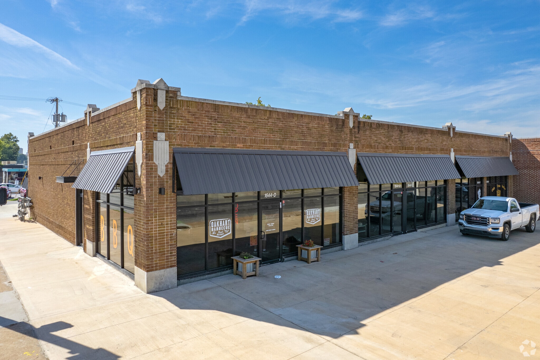 1644 E 3rd St, Tulsa, OK for sale Primary Photo- Image 1 of 1