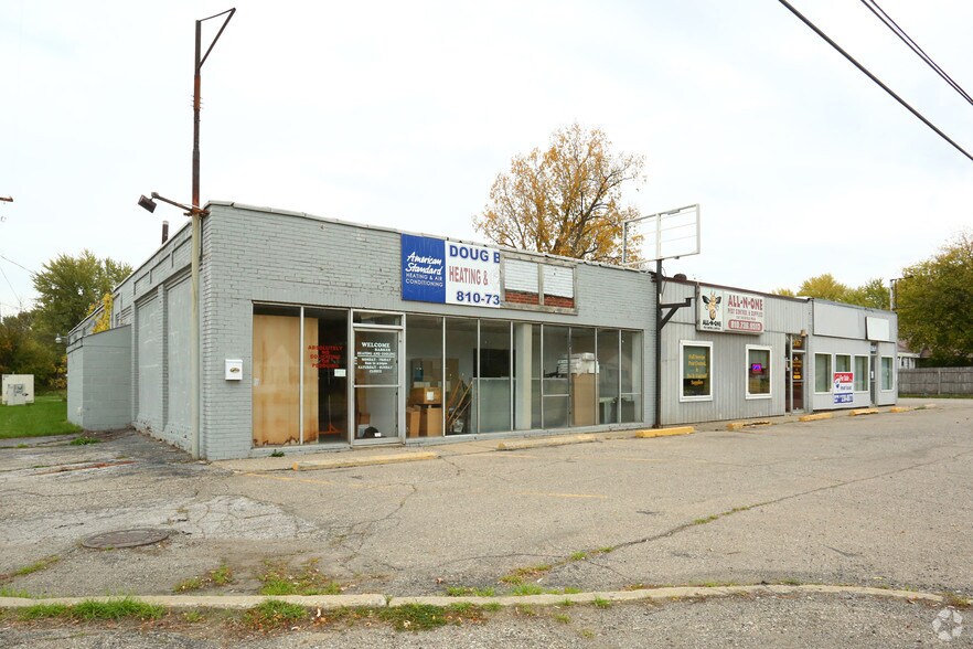 3365-3376 Richfield Rd, Flint, MI for sale - Primary Photo - Image 1 of 1