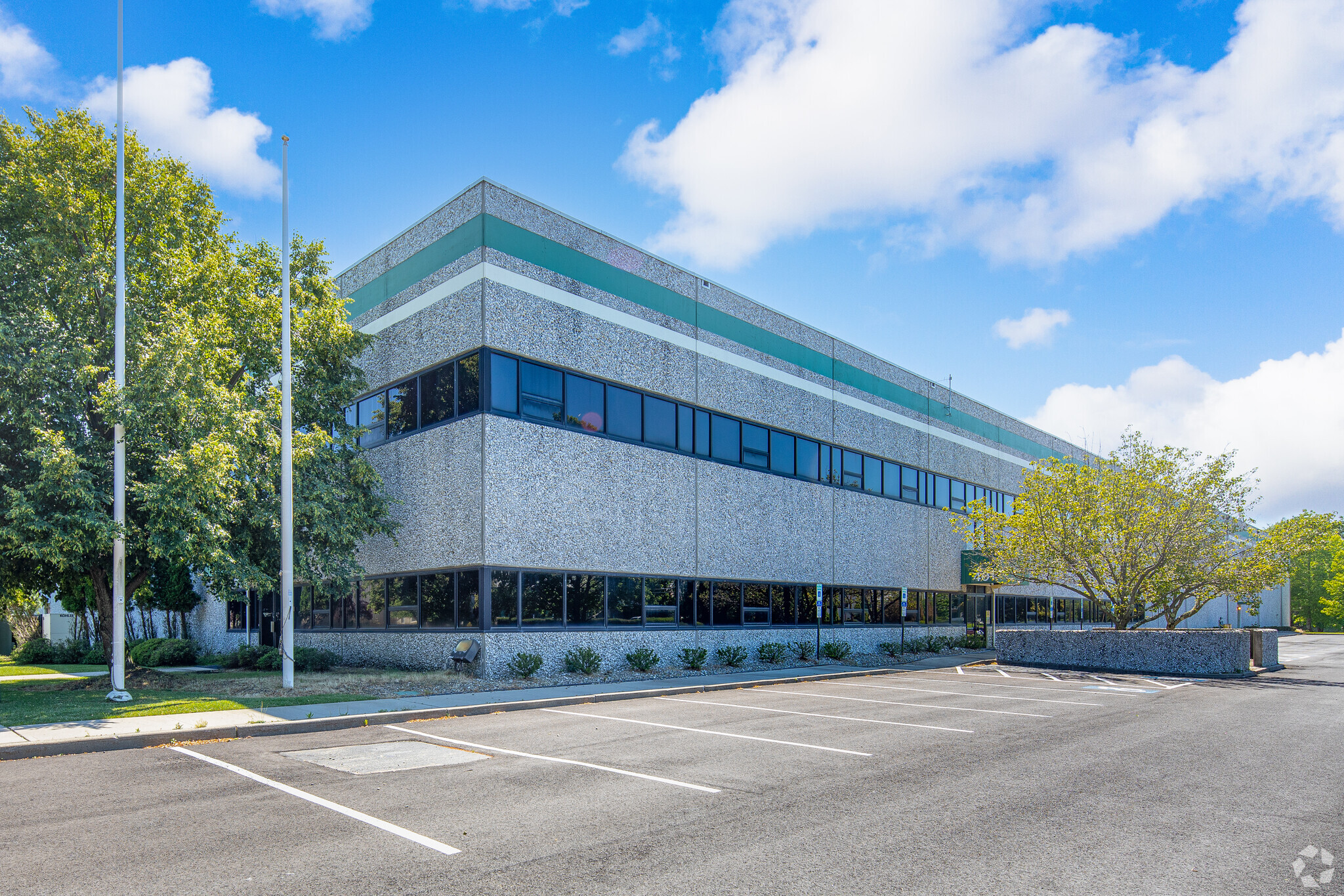 401 Industrial Way, Eatontown, NJ for sale Primary Photo- Image 1 of 1