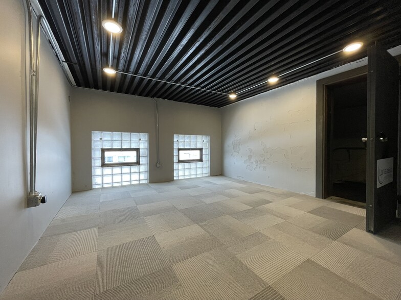 501 Argonne Rd, Warsaw, IN for lease - Building Photo - Image 3 of 8