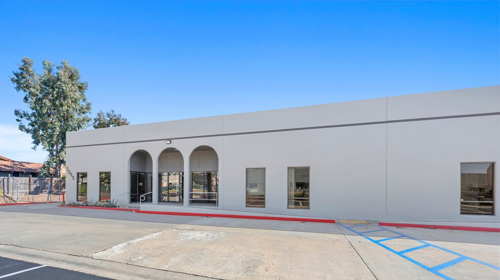 7595 Carroll Rd, San Diego, CA for lease - Building Photo - Image 2 of 25