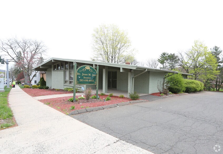 377 Broad St, Meriden, CT 06450