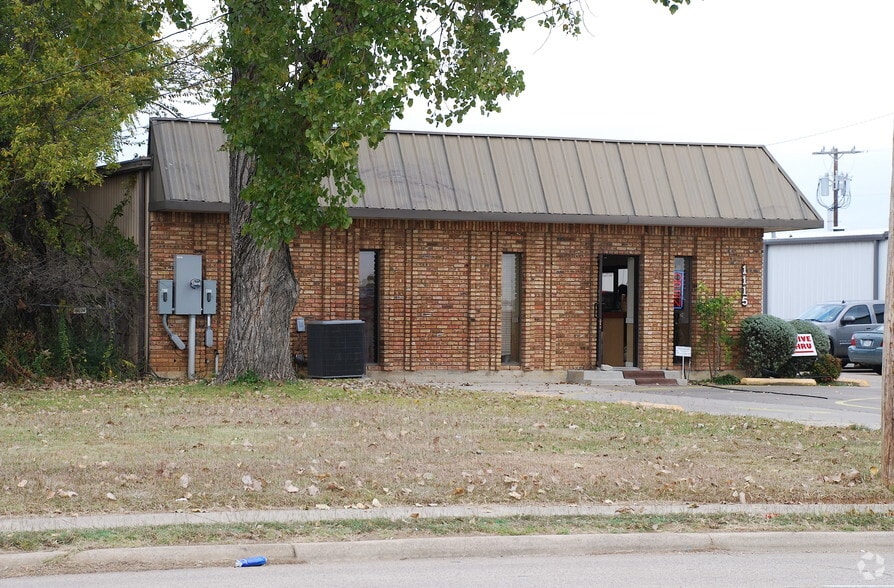 1115 California Ln, Arlington, TX for lease - Building Photo - Image 3 of 4