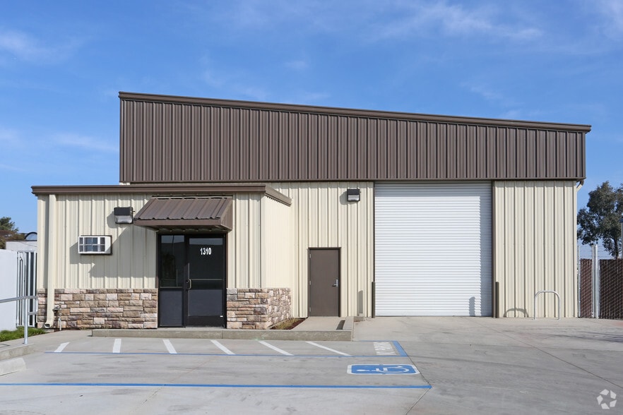 1310 Venture Ln, Turlock, CA for lease - Building Photo - Image 3 of 5