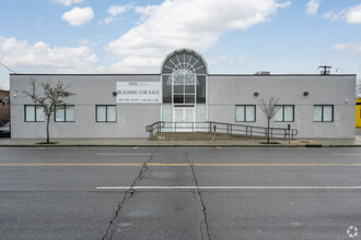 40 E Merrick Rd, Valley Stream, NY for lease Building Photo- Image 1 of 17