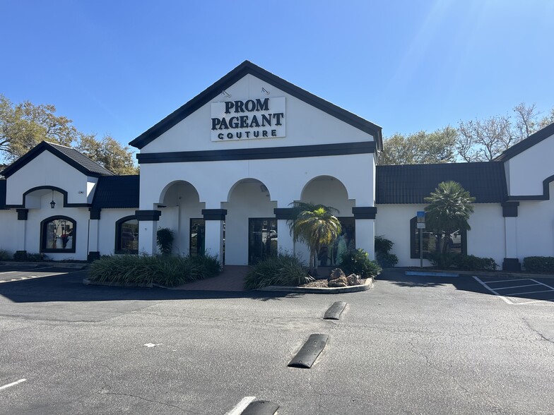 684 E Altamonte Dr, Altamonte Springs, FL for lease - Building Photo - Image 1 of 8
