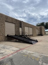 2401 Avenue J, Arlington, TX for lease Building Photo- Image 2 of 2