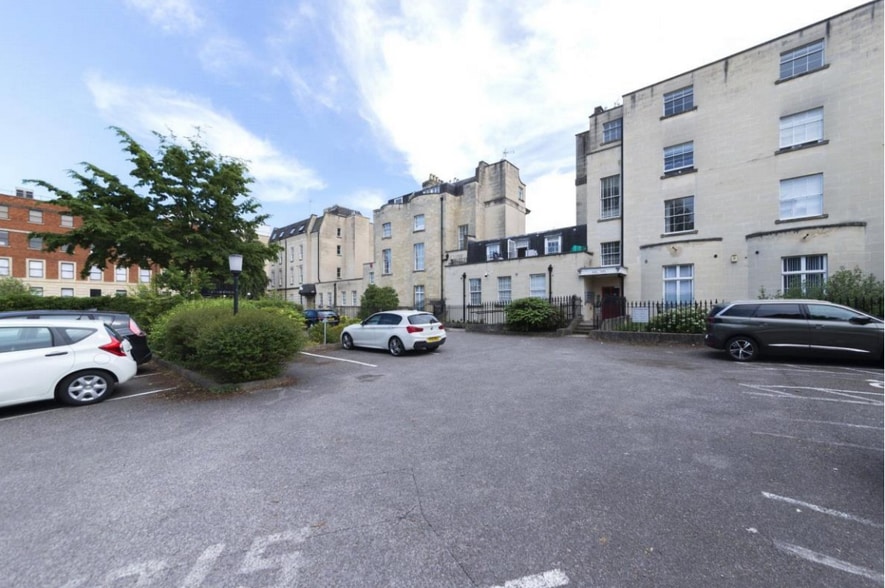 173 - 177 Kings Rd, Reading for sale - Building Photo - Image 3 of 3