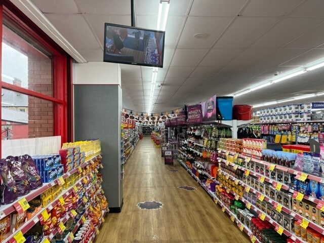 19 College St, Ammanford for lease Interior Photo- Image 1 of 6