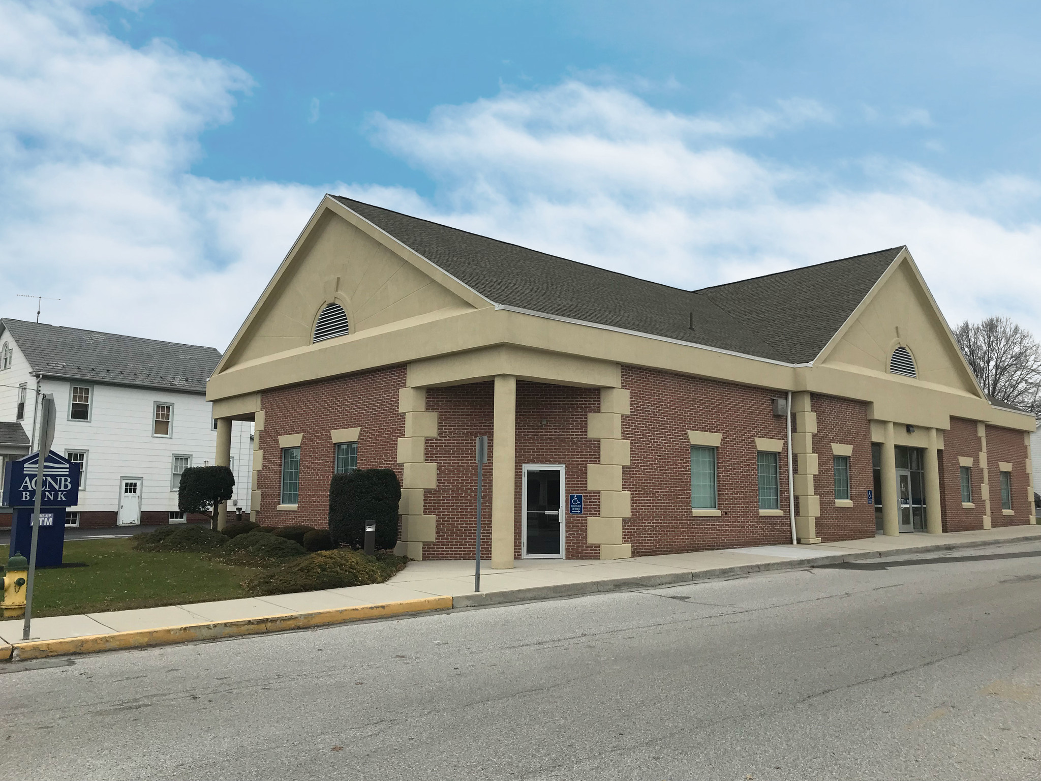 369 Main St, Mcsherrystown, PA for sale Primary Photo- Image 1 of 1