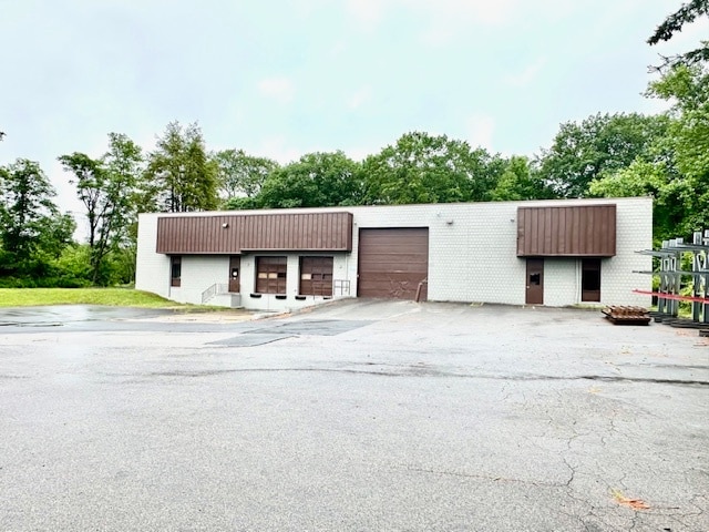 363 Addison Road Ext, Windsor, CT for sale - Building Photo - Image 2 of 12