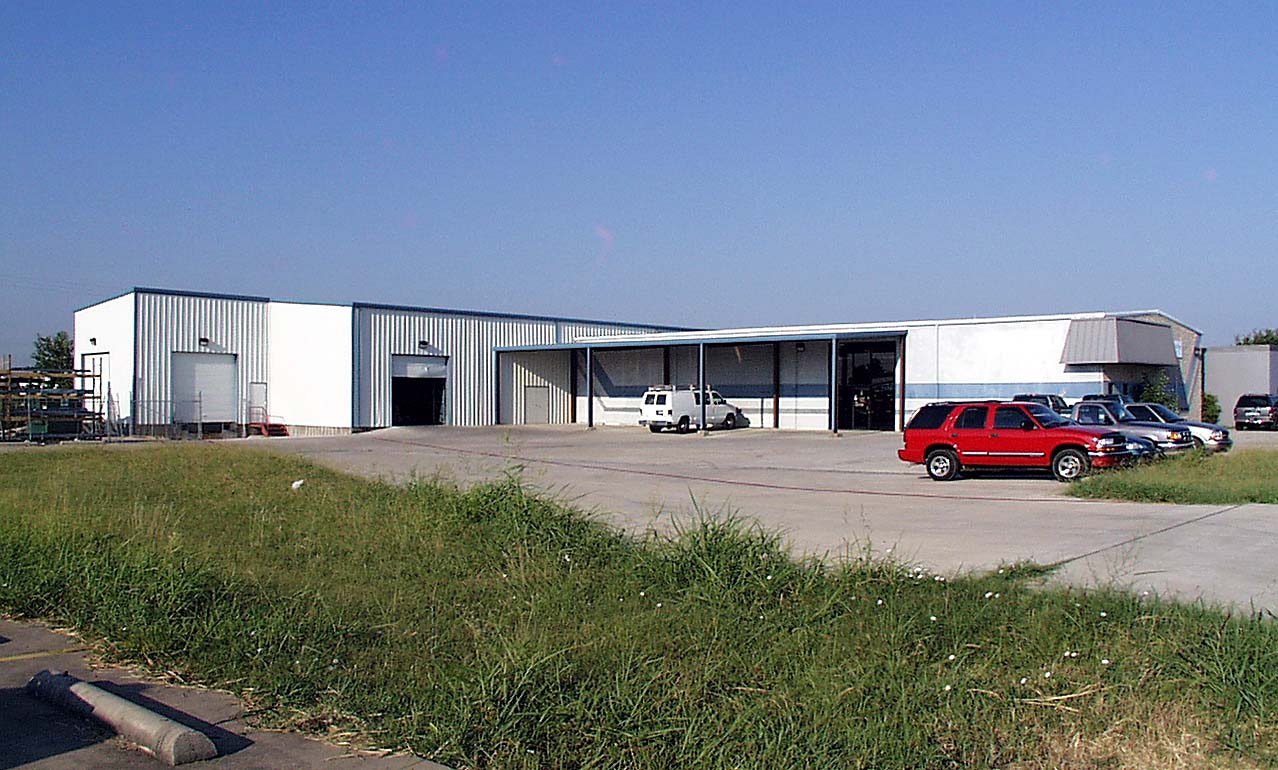 4204 Glenview Dr, Haltom City, TX for sale Primary Photo- Image 1 of 1