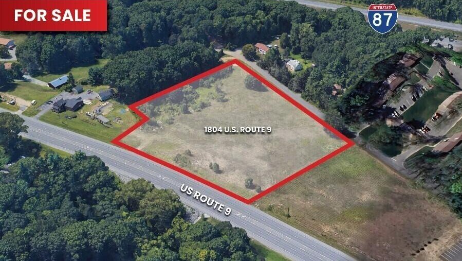 1804 Route 9, Halfmoon, NY for sale - Primary Photo - Image 1 of 1