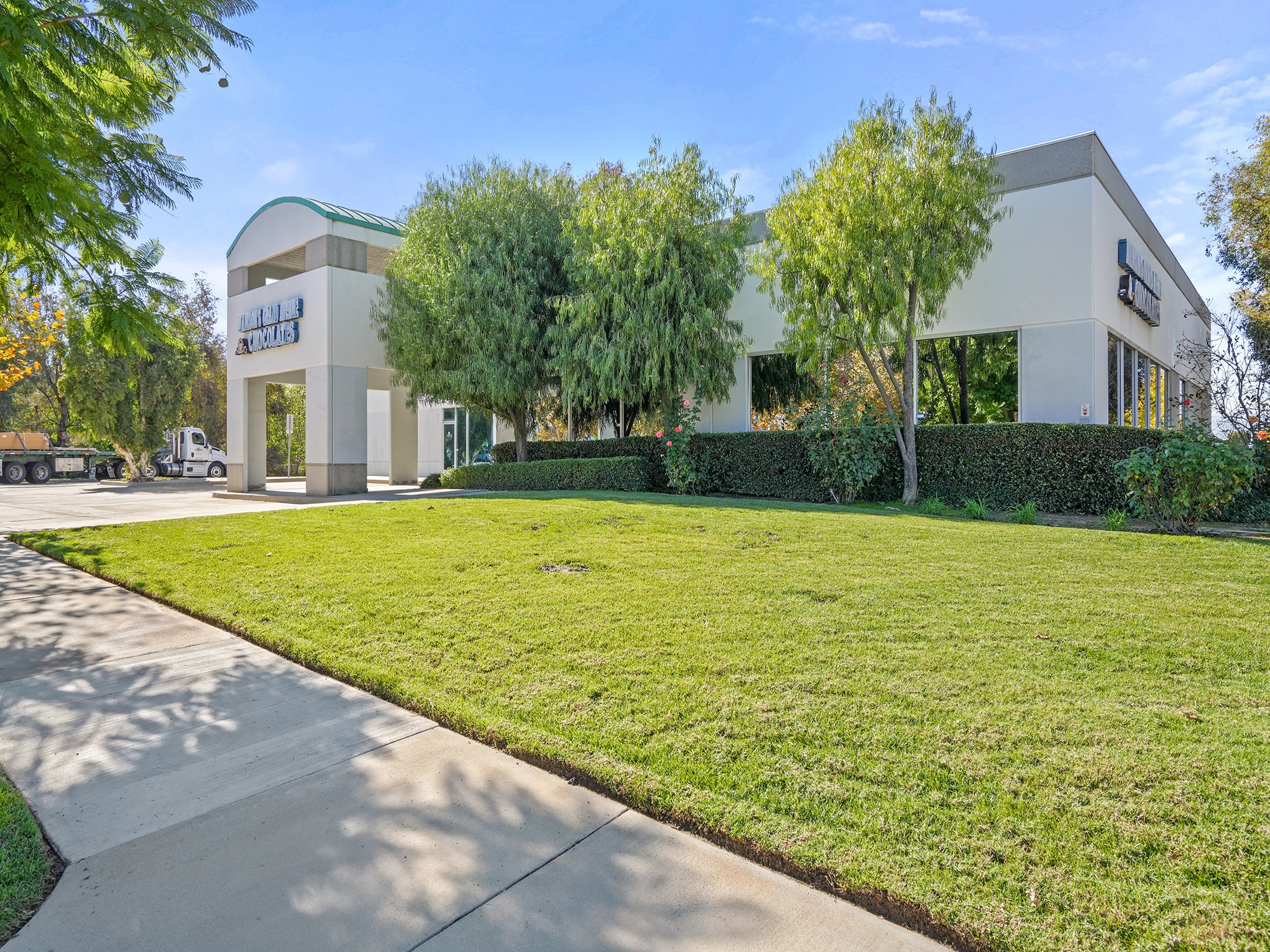 400 E Arrow Hwy, San Dimas, CA for sale Primary Photo- Image 1 of 18