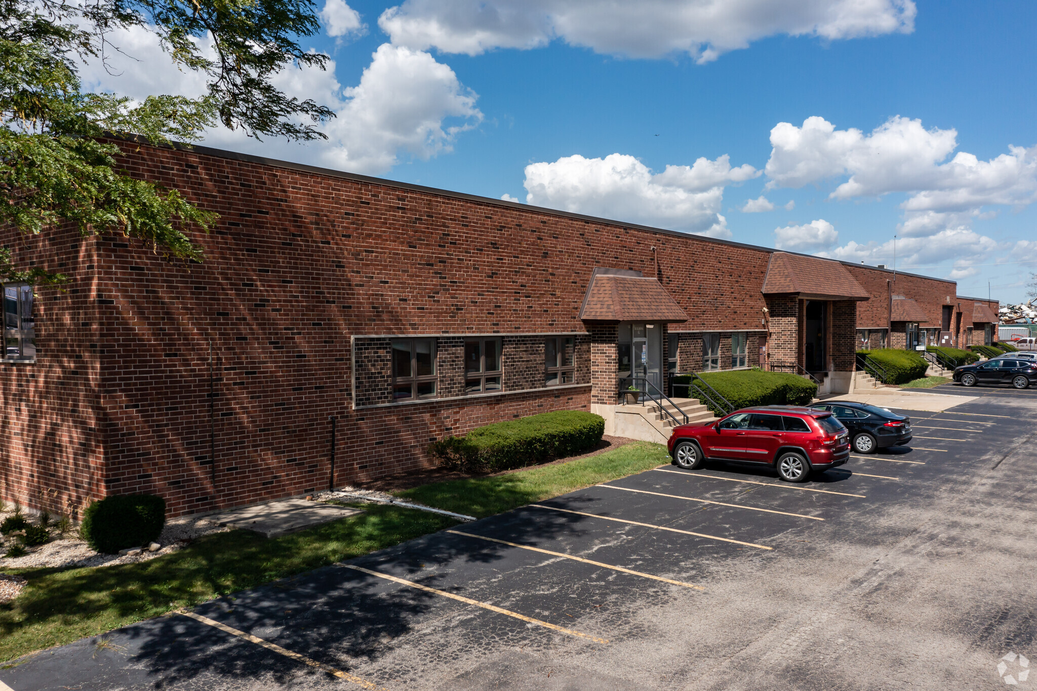 1550 W Fullerton Ave, Addison, IL 60101 | LoopNet