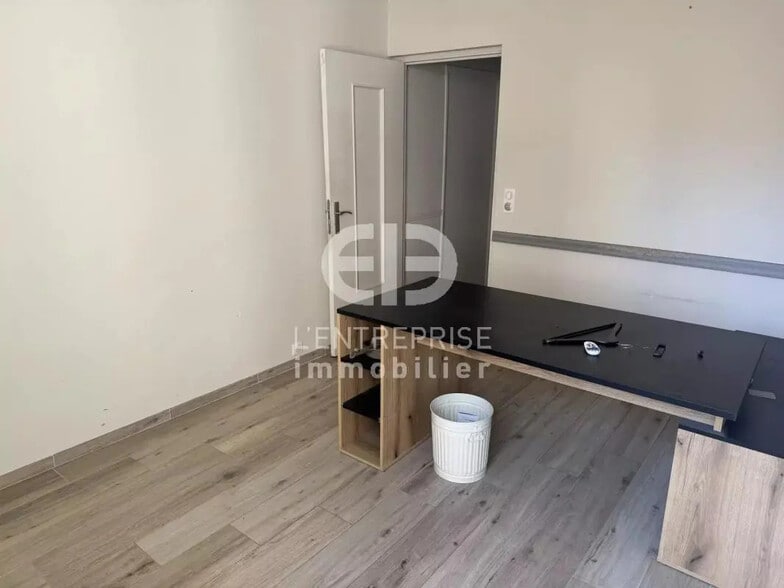 Office in Nice for lease - Interior Photo - Image 3 of 6