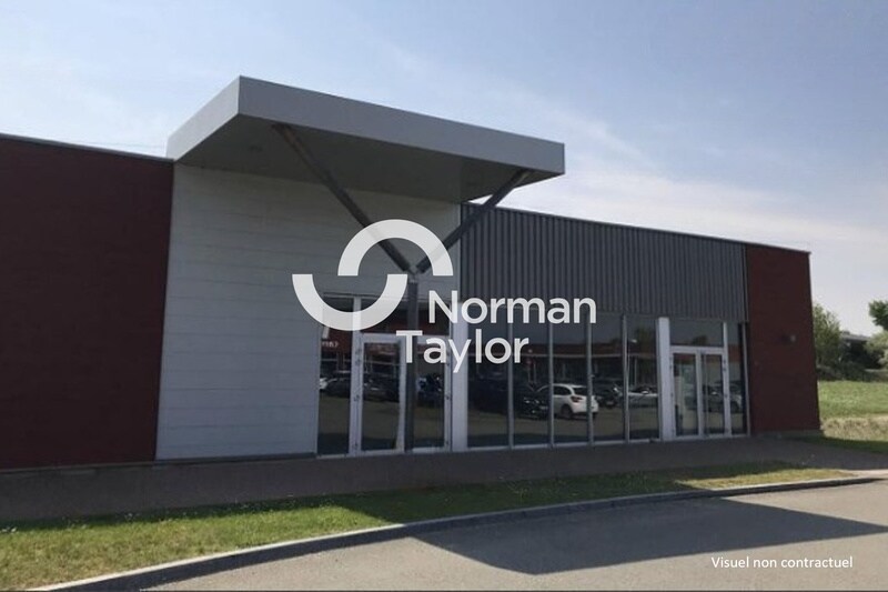 Retail in Montpellier for lease Building Photo- Image 1 of 3
