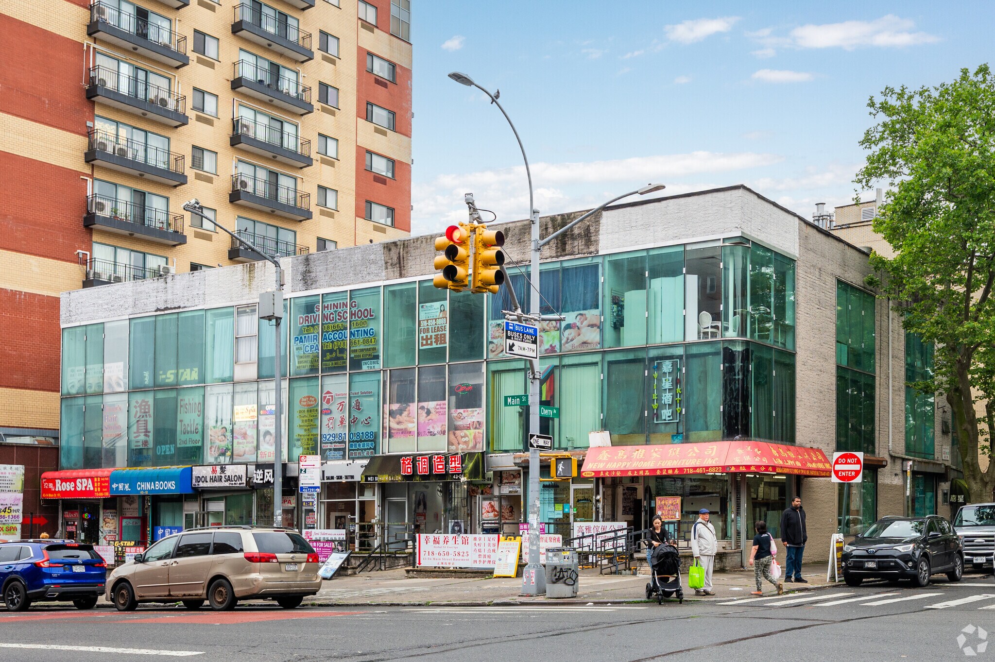 43-04 Main St, Flushing, NY for sale Primary Photo- Image 1 of 1