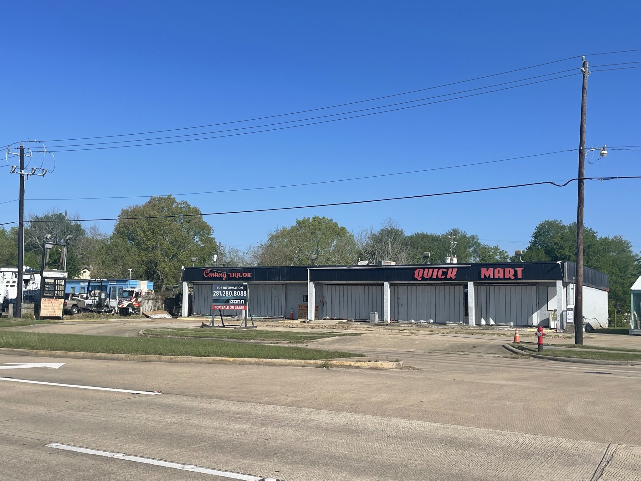 2100 Marina Bay Dr, League City, TX for sale Building Photo- Image 1 of 1