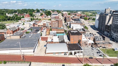 309 Wall St, Alton, IL for lease Interior Photo- Image 1 of 35