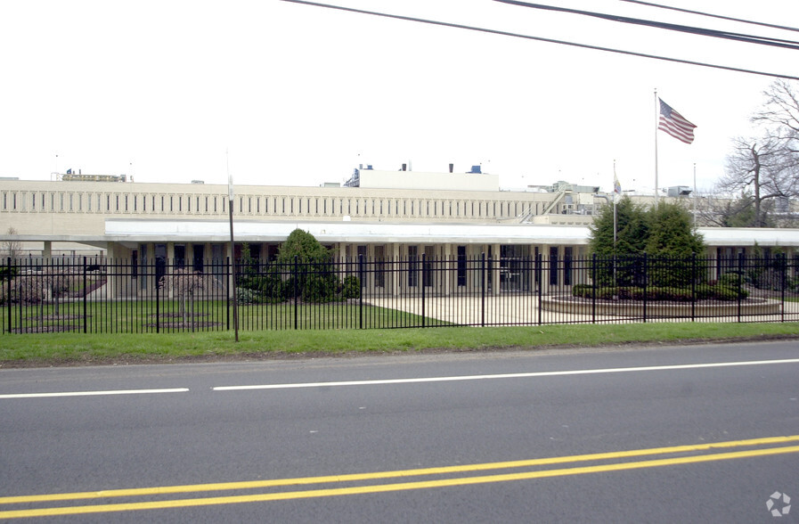 700 Union Blvd, Totowa, NJ for sale - Primary Photo - Image 1 of 1