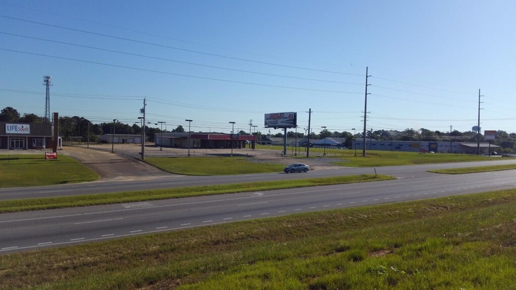 00 Ross Clark Cir, Dothan, AL 36303