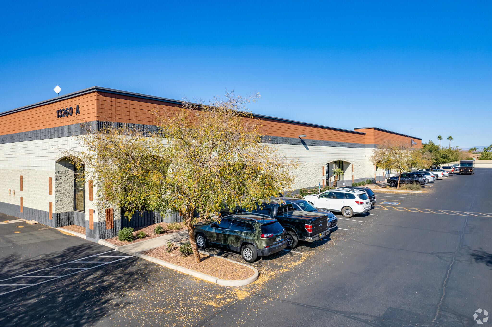 13200-13260 W Foxfire Dr, Surprise, AZ for lease Primary Photo- Image 1 of 9