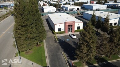 2222 Zeus Ct, Bakersfield, CA for lease Building Photo- Image 1 of 10