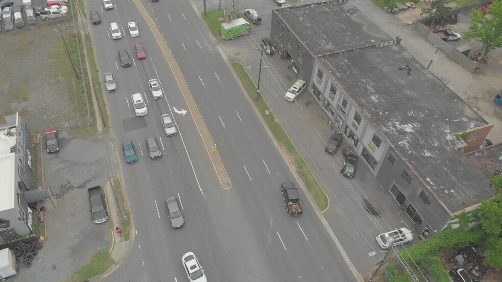 2639 Wilkinson Blvd, Charlotte, NC for sale - Commercial Listing Video - Image 2 of 9