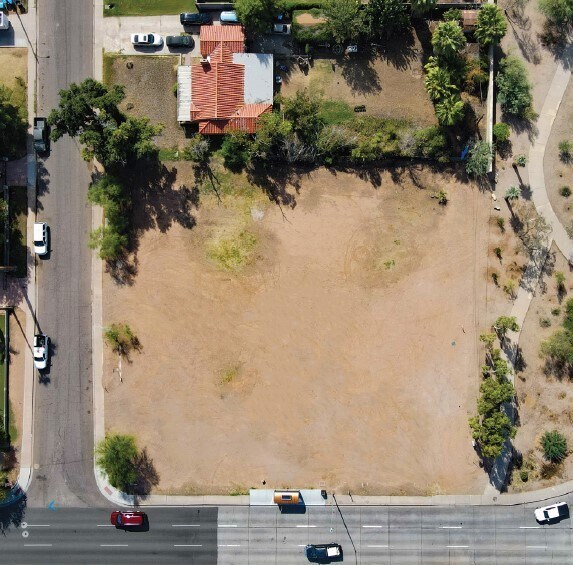 2033 E Thomas Rd, Phoenix, AZ for sale - Aerial - Image 2 of 3