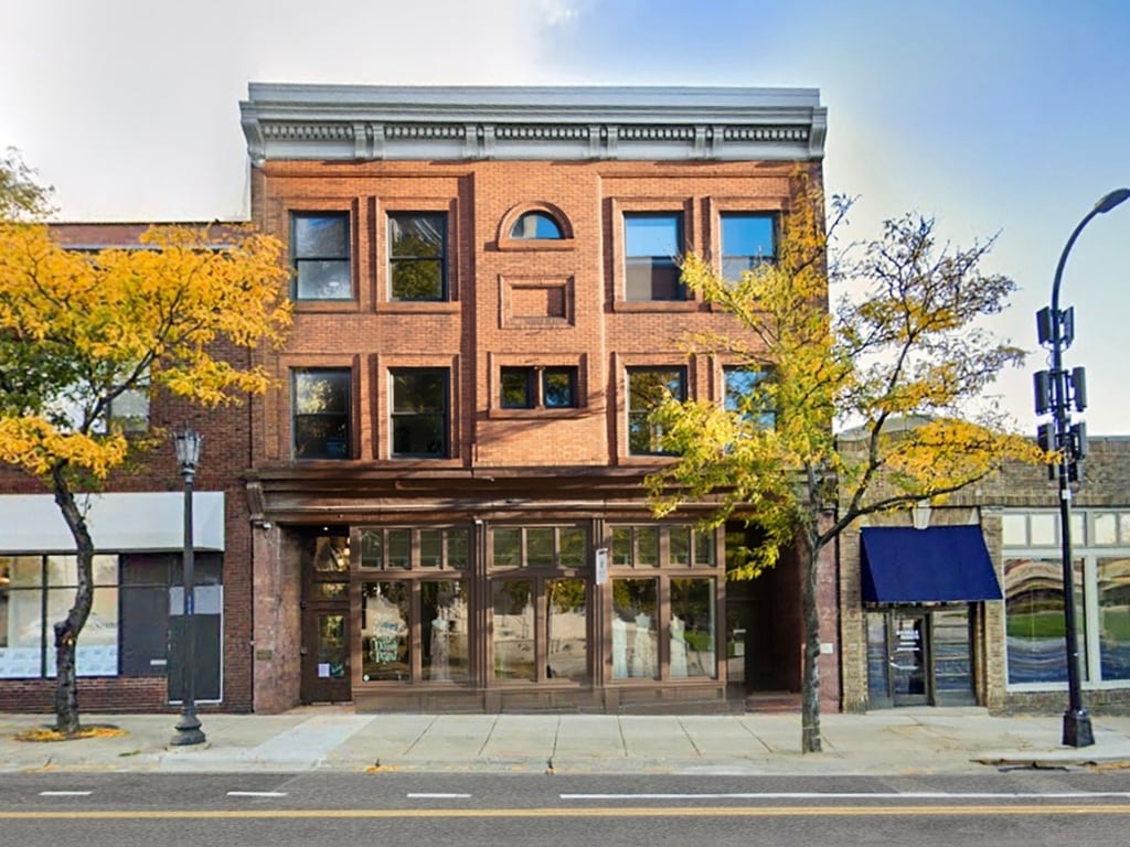 1605 Hennepin Ave, Minneapolis, MN for lease Building Photo- Image 1 of 18