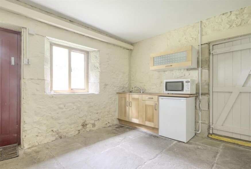 Waterhouses, Malham Tarn, Nr Skipton, Bd24 9pt, Settle for lease - Building Photo - Image 2 of 15