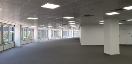 3 Harbour Exchange, London for sale Interior Photo- Image 2 of 8