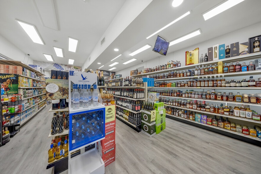 2597 SW 37th Ave, Miami, FL for sale - Building Photo - Image 2 of 50