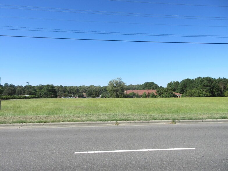 Airport Rd, Kinston, NC 28501