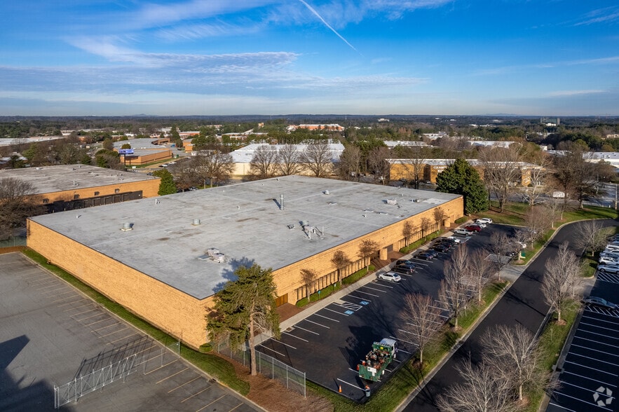 6580 Jimmy Carter Blvd, Peachtree Corners, GA for lease - Aerial - Image 3 of 11